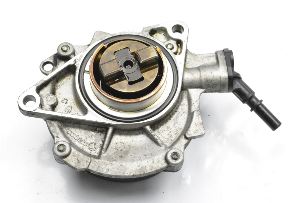 Used Peugeot 207 Vacuum pump
