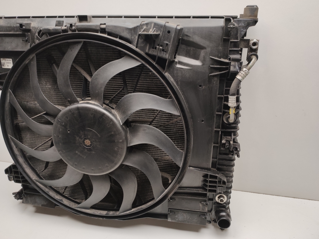 Benz G Radiator Used Mercedes Benz GL-Class Radiator set and its details A0995004603