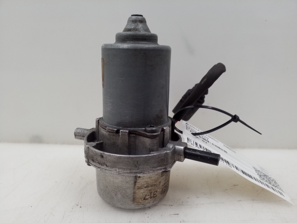 Used AUDI A4 Vacuum pump 8E0927317