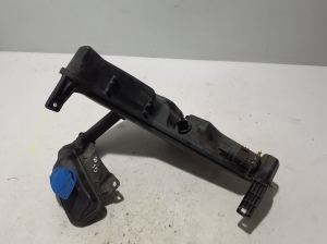 AUDI Q5 (2008–2017) Front washer fluid reservoir 8R0955453B - 3