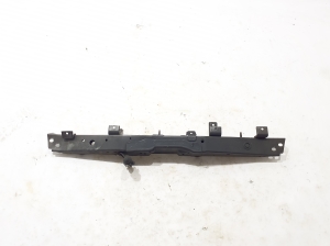   Cooling radiator bracket 