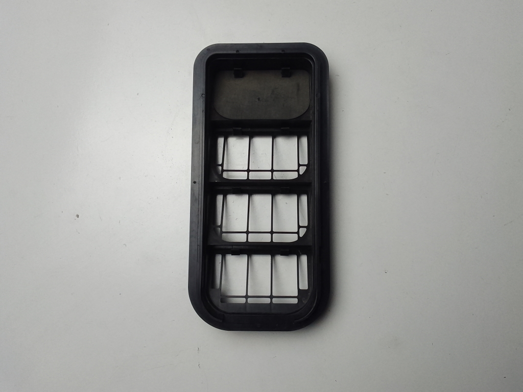 Seat Tarraco KN2 (2018–2026) Rear fender vent grille 7N0819465E Seat Tarraco KN2 (2018–2026) Rear fender vent grille 7N0819465E