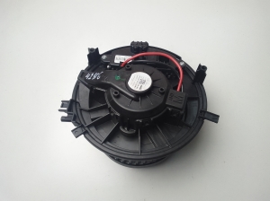 Heater blower motor - 5WB819021A