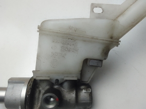 Suzuki Swift IV (2010–2017) Brake master cylinder 0204259025 - 2