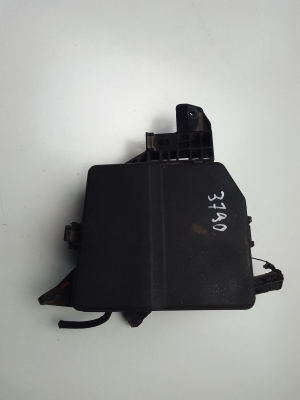 Fuse boxes - 36717-68LA0