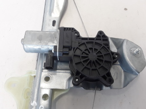 RENAULT Twingo III (2014–2026) Front door window regulator 807215092R - 4