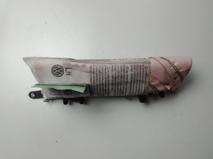 Sitzairbag vorne - 5G0880241C