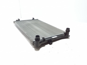 Volkswagen Passat B8 (2014–2023) Cooling radiator - 3