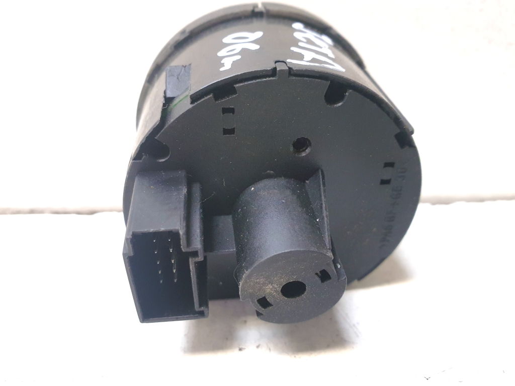 VOLKSWAGEN Jetta 5 generation (2005-2011) Блок керування перемикачем фар 1K0941431A 27530947
