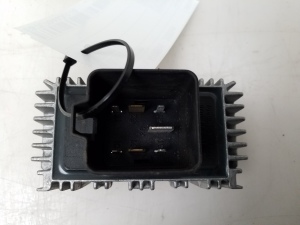 Opel Zafira A (1999–2005) Glow plug relay 09132691 - 2