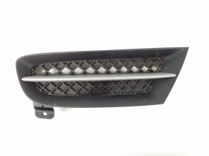   Front bumper fog lamp cover 