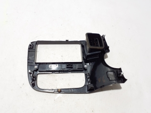 Mitsubishi Outlander (2012–2021) Dashboard trim 8002B294 - 2