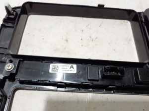 Mitsubishi Outlander (2012–2021) Dashboard trim 8002B294 - 4