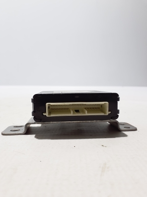 Mitsubishi Outlander (2012–2021) Gateway control module 8637B906 - 2