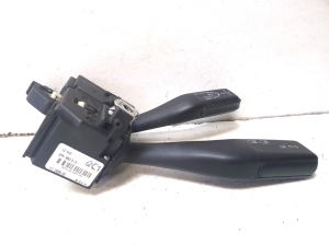 Volkswagen Jetta (2005–2011) Turn signal switch 8P0953513 - 3
