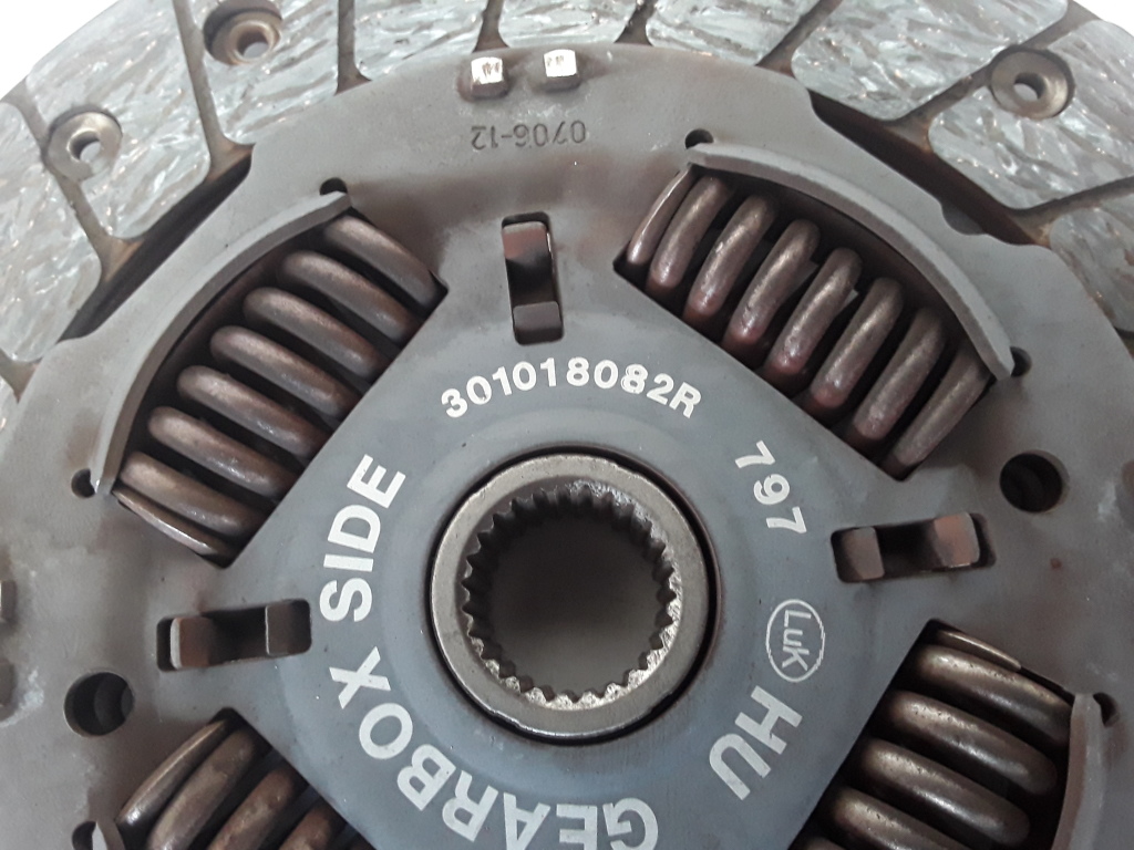 RENAULT Twingo 3 generation (2014-2023) Clutch Plate 301018082R 21081519