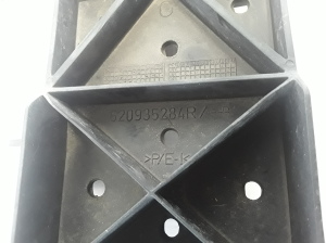 RENAULT Twingo III (2014–2026) Other bracket 620935284R - 2