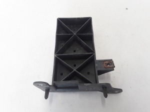 RENAULT Twingo III (2014–2026) Other bracket 620935284R - 3