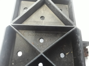 RENAULT Twingo III (2014–2026) Other bracket 620928531R - 3