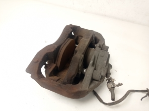  Front brake caliper 