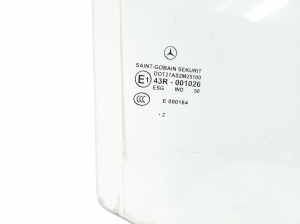 Mercedes Benz CLS-Class 218 (2011–2018) Aizmugurējo sānu durvju stikls A2187350210 - 3
