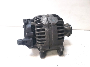 Volkswagen Jetta (2005–2011) Generaator 06F903023F  0124525091  140A - 4