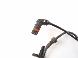 Mercedes Benz R-Class 251 (2006–2017) Front ABS sensor A2514408013 - 2