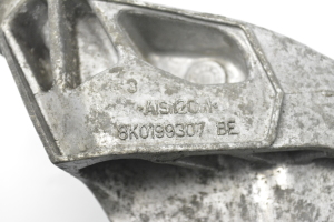 AUDI A4 B8 (2007–2016) Engine bracket 8K0199307BE - 4