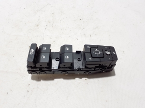   Front door glass switch  - 93571CV380 