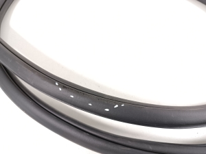 Volkswagen ID.4 I (2020–2026) Front door rubber seal 11A867912B - 2