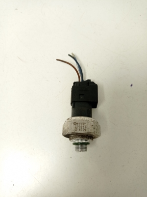 Mercedes Benz A-Class 176 (2012–2018) A/C condenser sensor A2110000283 - 3