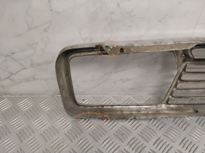 Ford Taunus IV (1966–1972) Front grille - 2