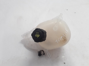   Réservoir de liquide de refroidissement  - 217102158R 
