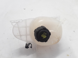 RENAULT Twingo III (2014–2026) Coolant reservoir 217102158R - 3