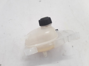 RENAULT Twingo III (2014–2026) Coolant reservoir 217102158R - 4