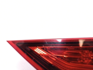 VOLVO V60 (2018–2026) Tagatuli tagaluugil 31468187 - 5