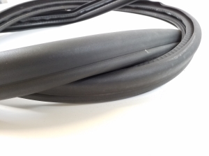 BMW Z4 E89 (2009–2016) Front door rubber seal 7046101 - 3