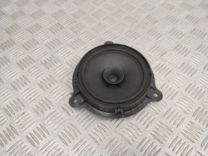  Rear side door speaker 