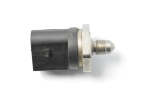  High pressure fuel line sensor 