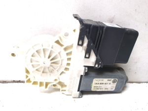 Rear side door window regulator motor - 1K5839401A 983516200 F005S00205