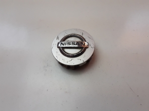 NISSAN Navara (2005–2015) Nabenkappe NSB2701021