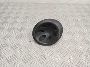 Front bumper fog lamp cover - 622579U000