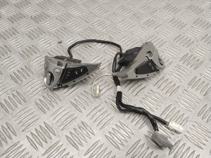 Steering wheel switch - 14910MD