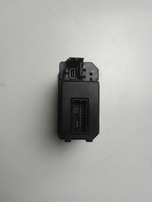 Ford Galaxy (2015–2026) USB-pesa EM2T14F014AA - 4