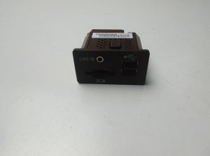   USB-Anschluss 