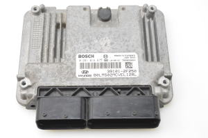 Motorsteuergerät - 391012F250