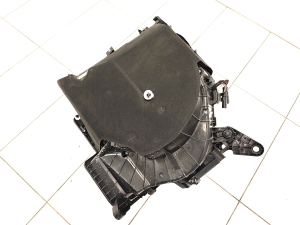 AUDI Q4 e-tron I (2021–2026) Innenraumluftfiltergehäuse 1EA971566 - 4