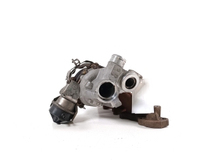 Volkswagen Passat B8 (2014–2023) Turbo 04L253010T - 5