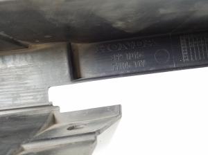 Honda CR-V (2012–2016) Trim under the hood 71105T1V - 2
