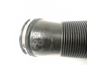 Volkswagen Golf VIII (2019–2026) Õhu sisselaske voolik 5Q0129684C - 3